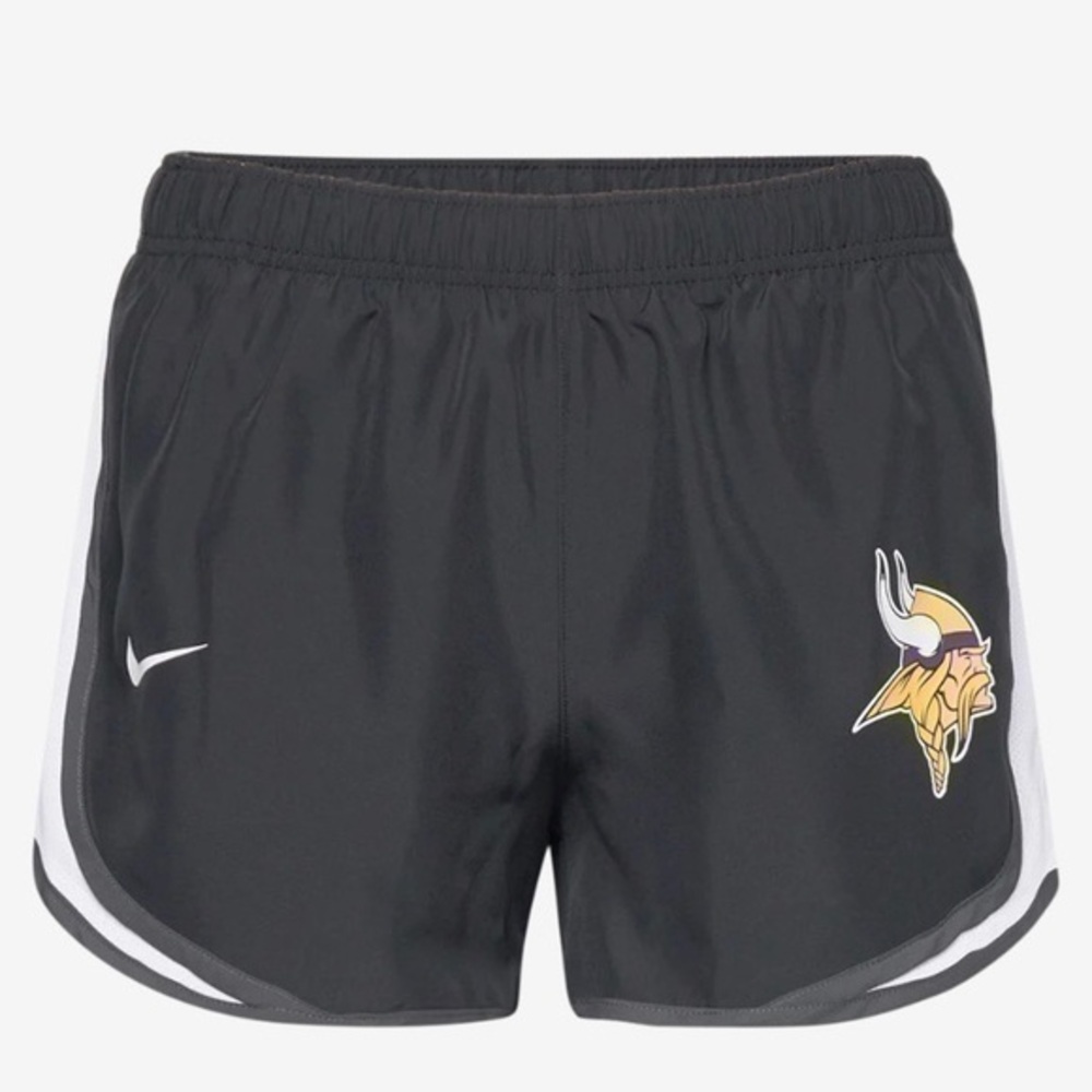 NWT. NIKE Women’s Minnesota Vikings Athletic Tempo Shorts